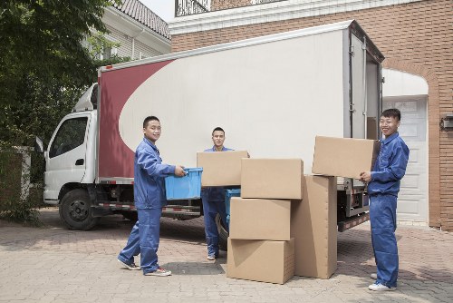 Removals van service in Mortlake for local home moves